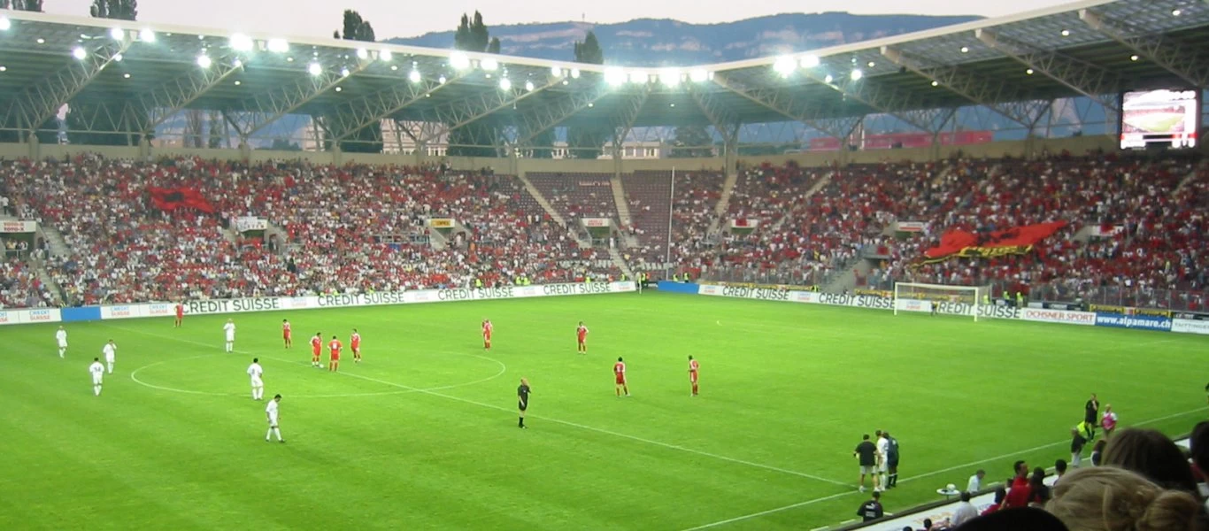 Αυτά είναι τα 9+1 πιο περίεργα αντικείμενα που έχουν πετάξει σε γήπεδα